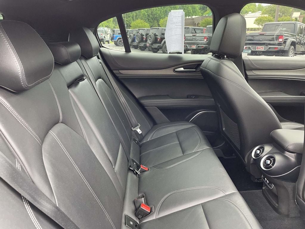2022 Alfa Romeo Stelvio Ti AWD