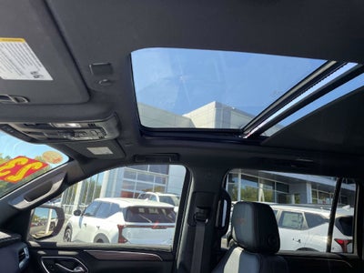 2023 Chevrolet Suburban High Country