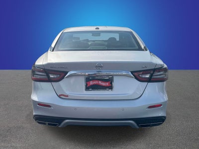 2021 Nissan Maxima SV