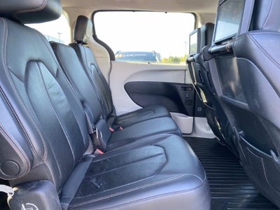 2017 Chrysler Pacifica Touring L Plus