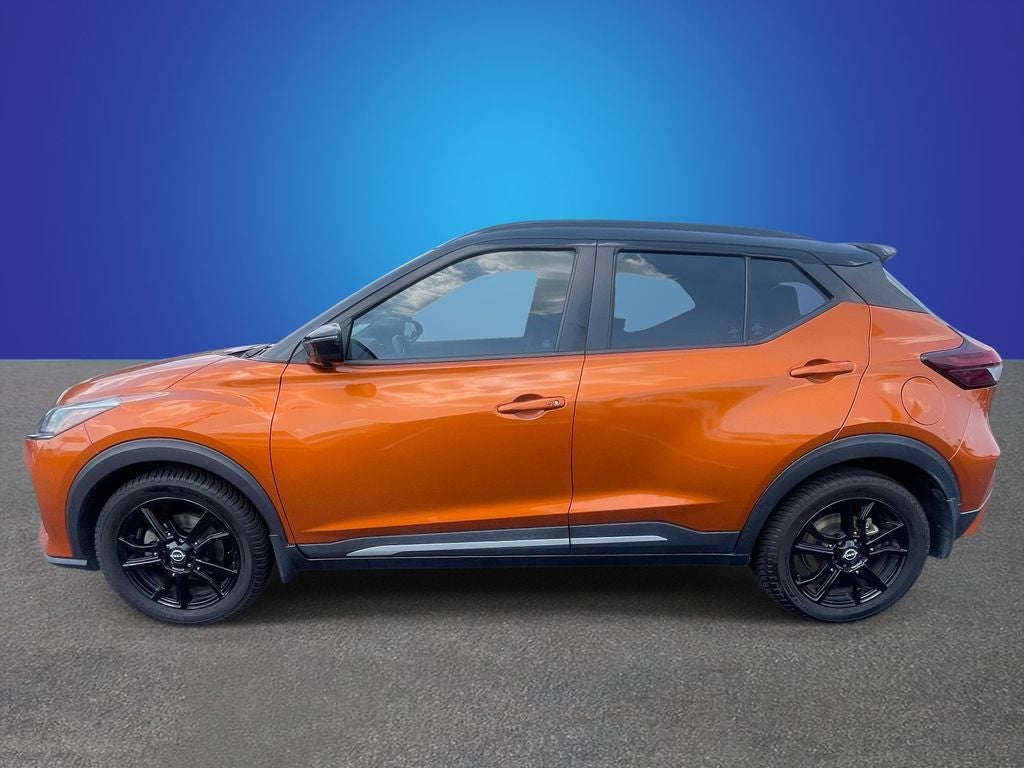 2022 Nissan Kicks SR