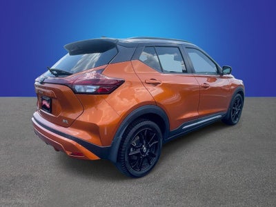 2022 Nissan Kicks SR