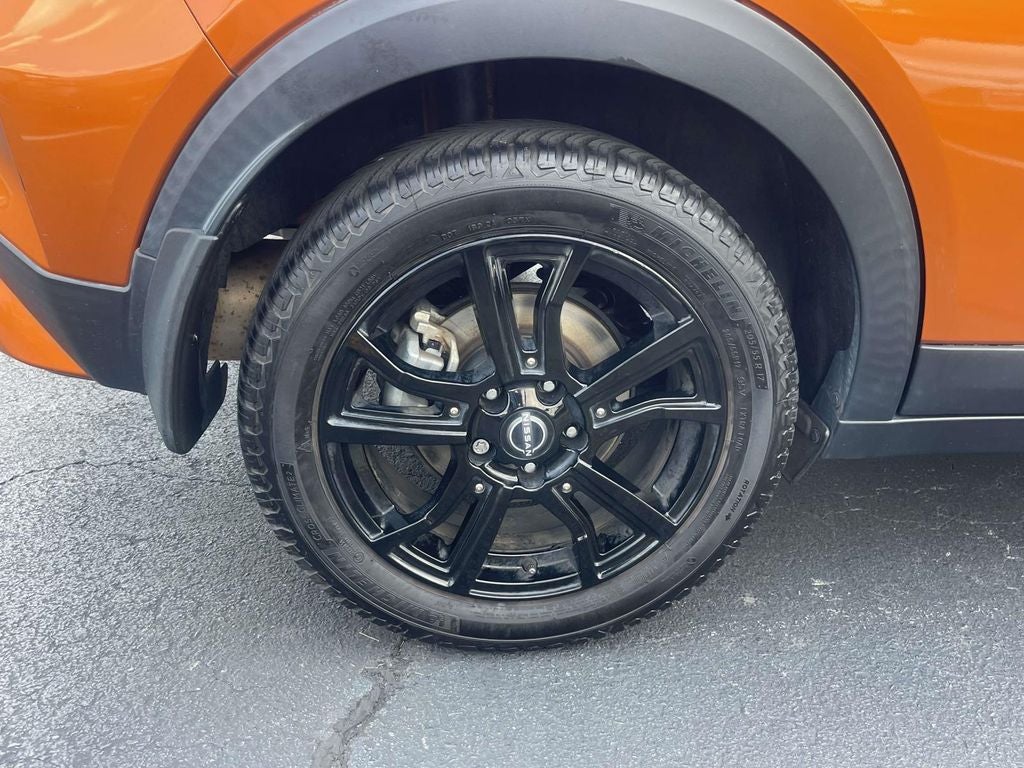 2022 Nissan Kicks SR