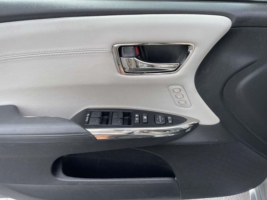 2016 Toyota Avalon Hybrid XLE Premium
