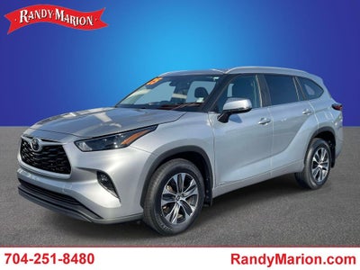2025 Toyota Highlander Hybrid XLE