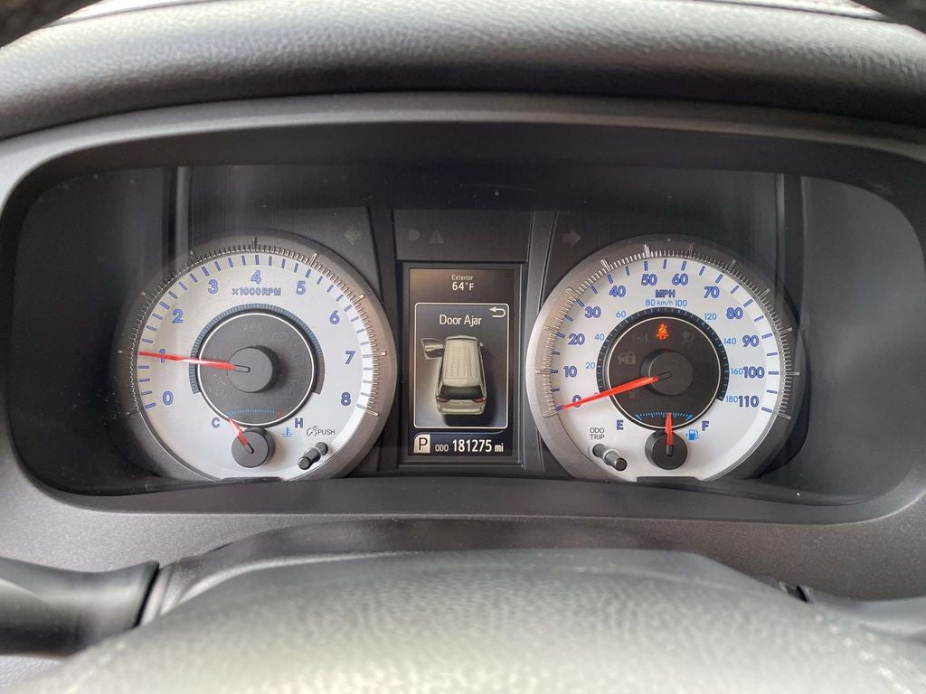 2018 Toyota Sienna SE 8 Passenger