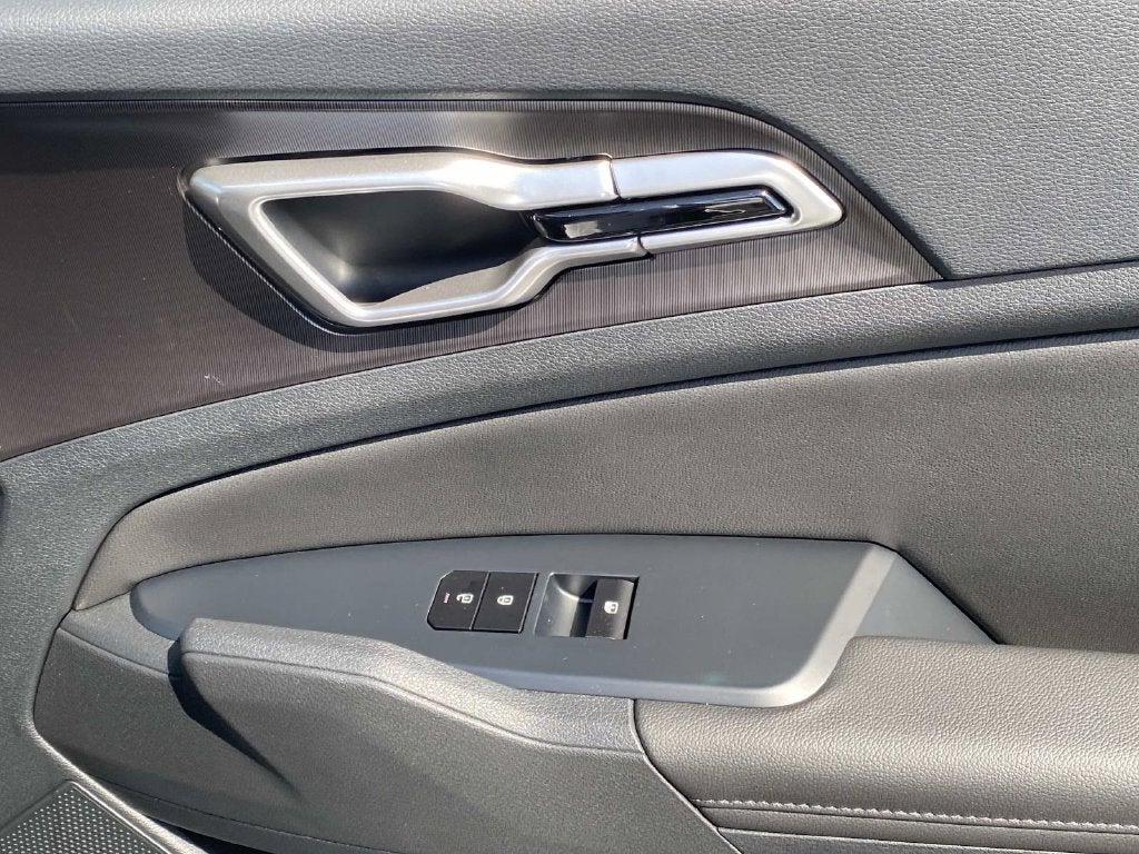2027 Kia Sportage EX