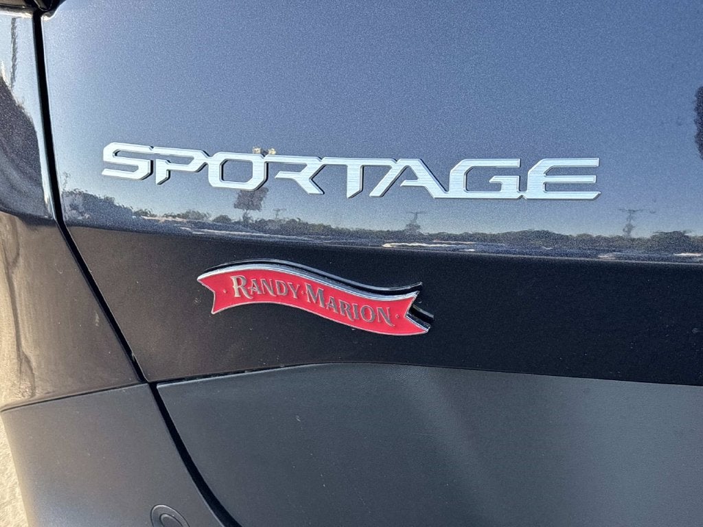 2027 Kia Sportage EX