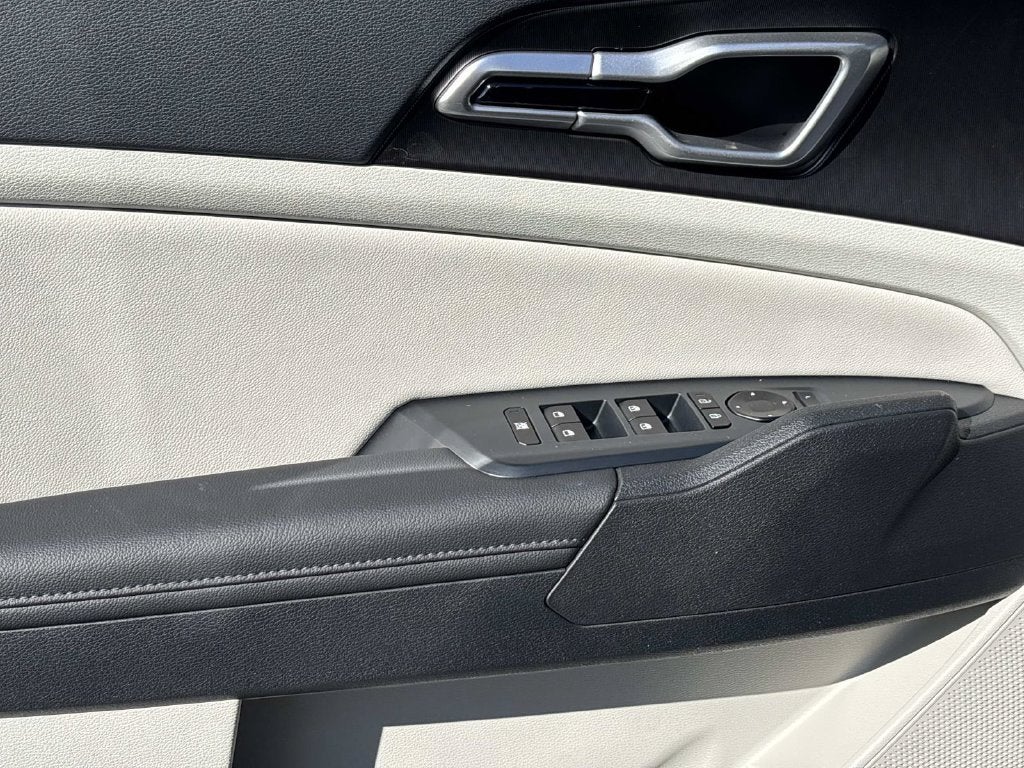 2027 Kia Sportage EX