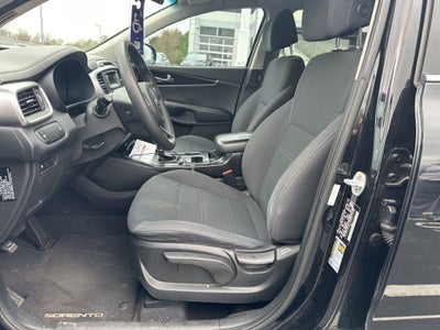 2017 Kia Sorento L