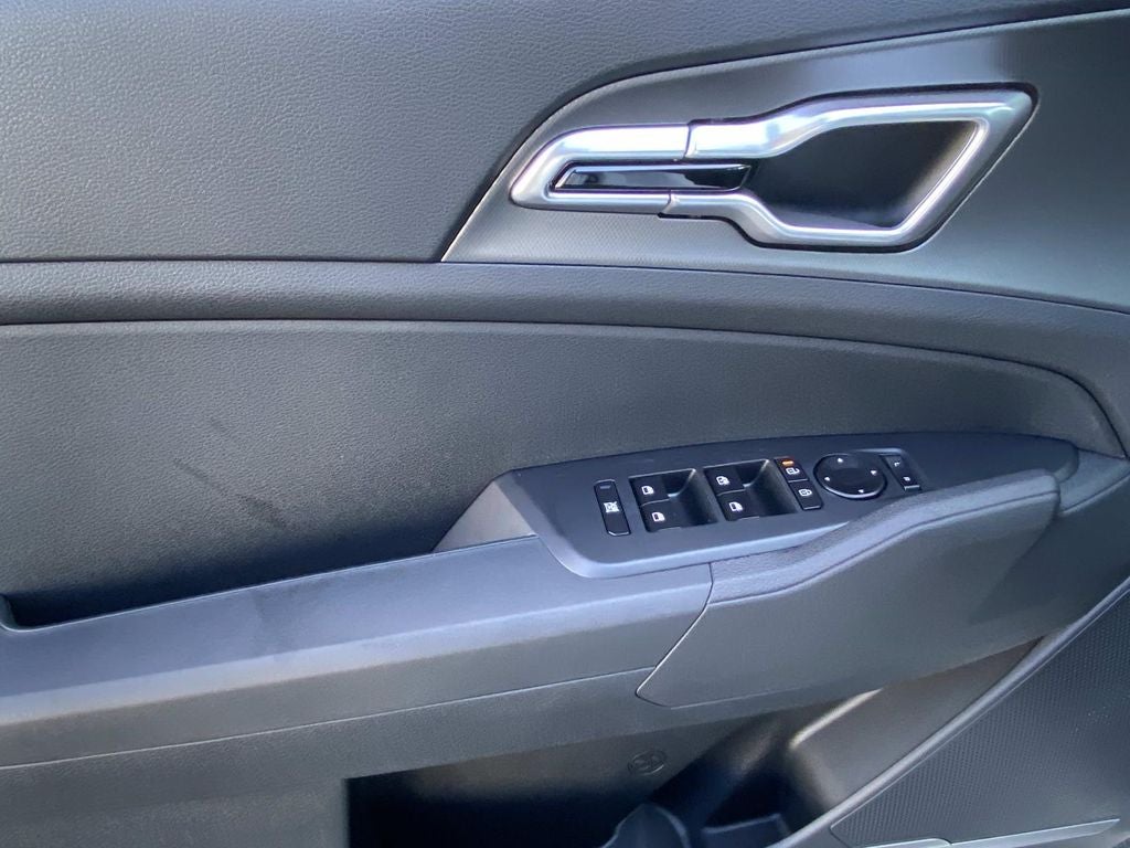 2027 Kia Sportage Hybrid LX