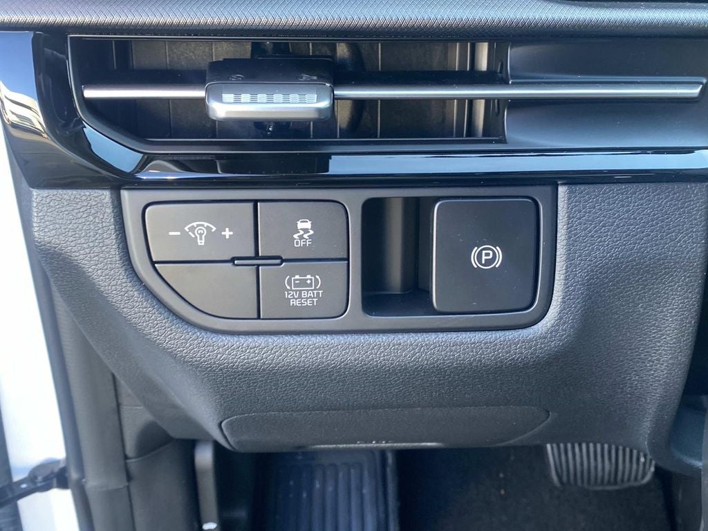 2027 Kia Sportage Hybrid LX