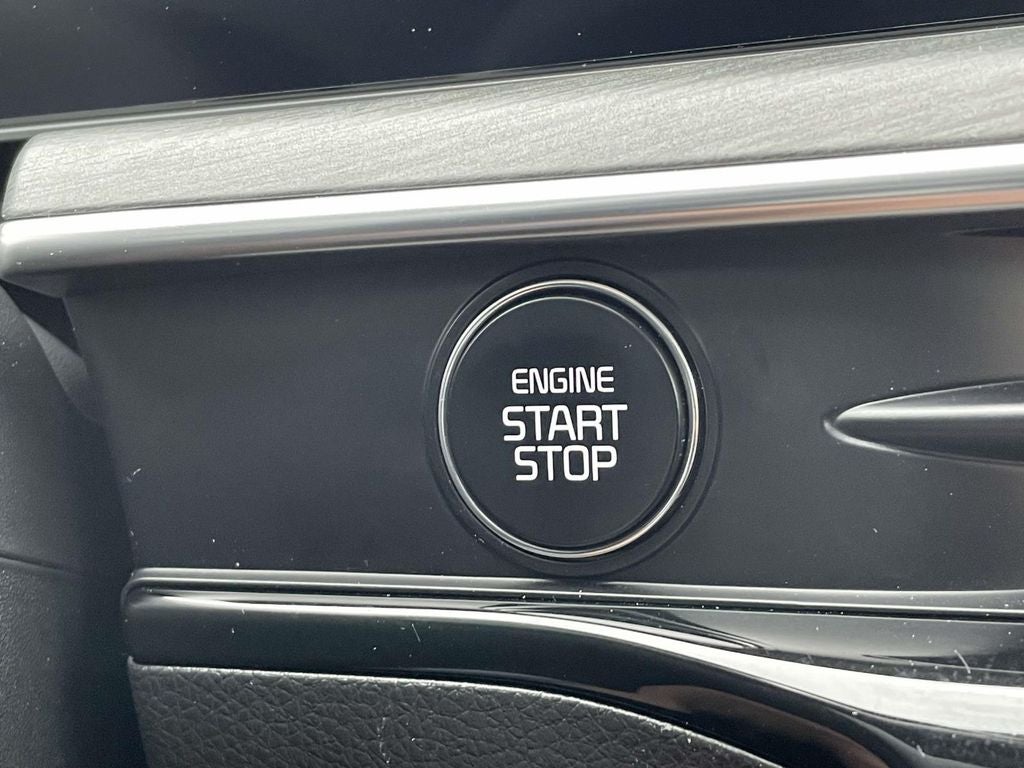 2025 Kia K5 EX