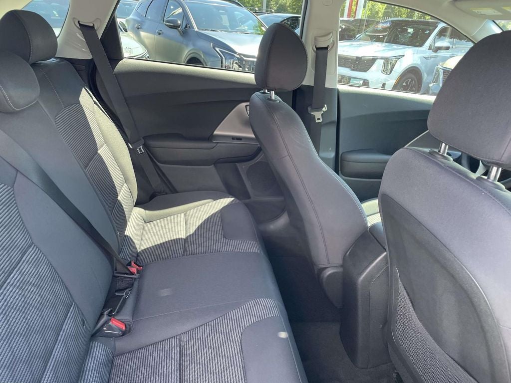 2022 Kia Niro LX