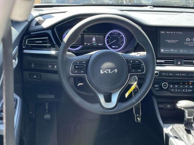 2022 Kia Niro LX