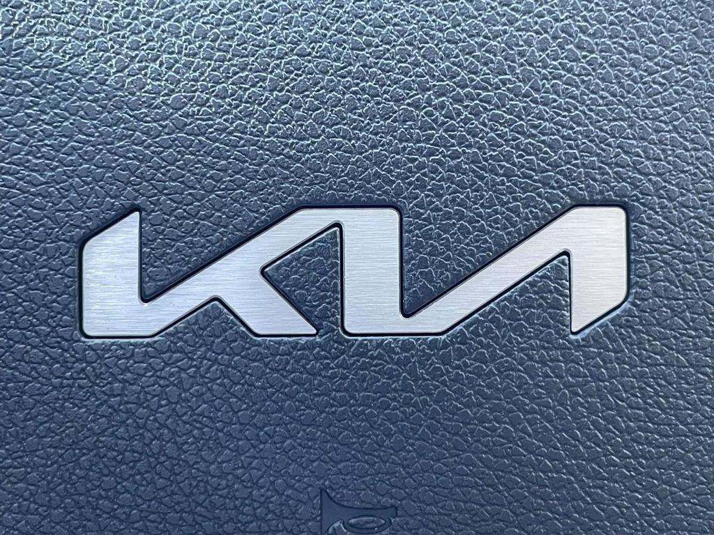2022 Kia Niro LX