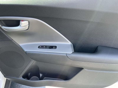 2022 Kia Niro LX