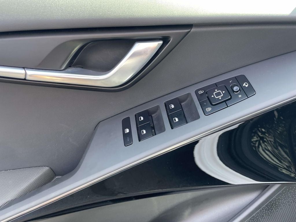 2024 Kia Niro EX Touring