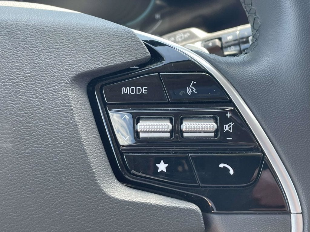 2024 Kia Niro EX Touring