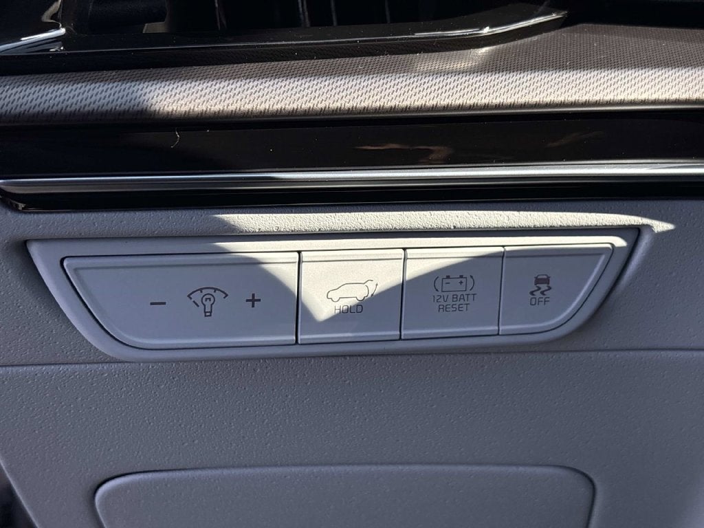 2027 Kia Niro SX