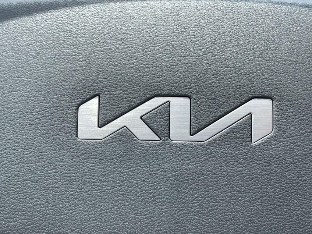 2026 Kia Niro SX