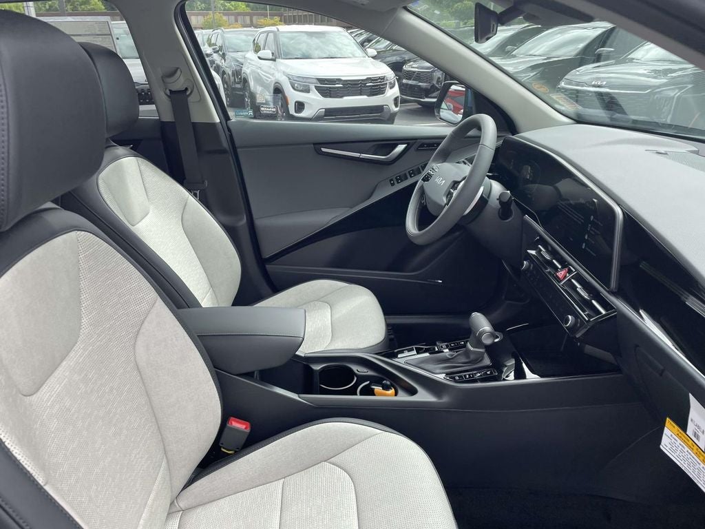 2026 Kia Niro SX