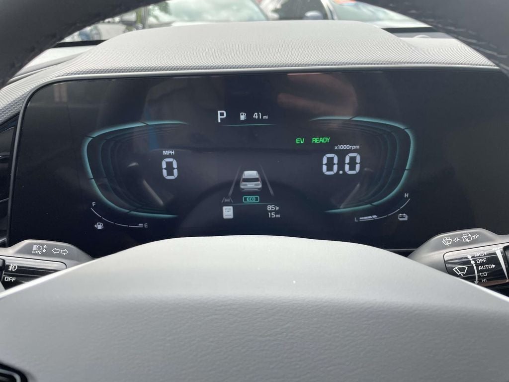 2026 Kia Niro SX