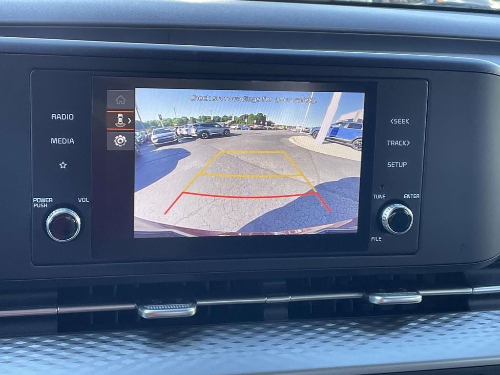 2024 Kia Carnival LX