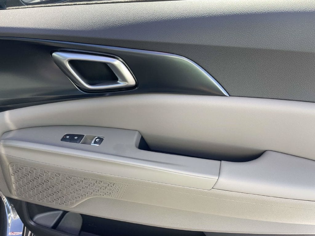 2027 Kia Carnival LX