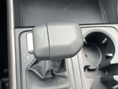 2027 Kia Carnival LX