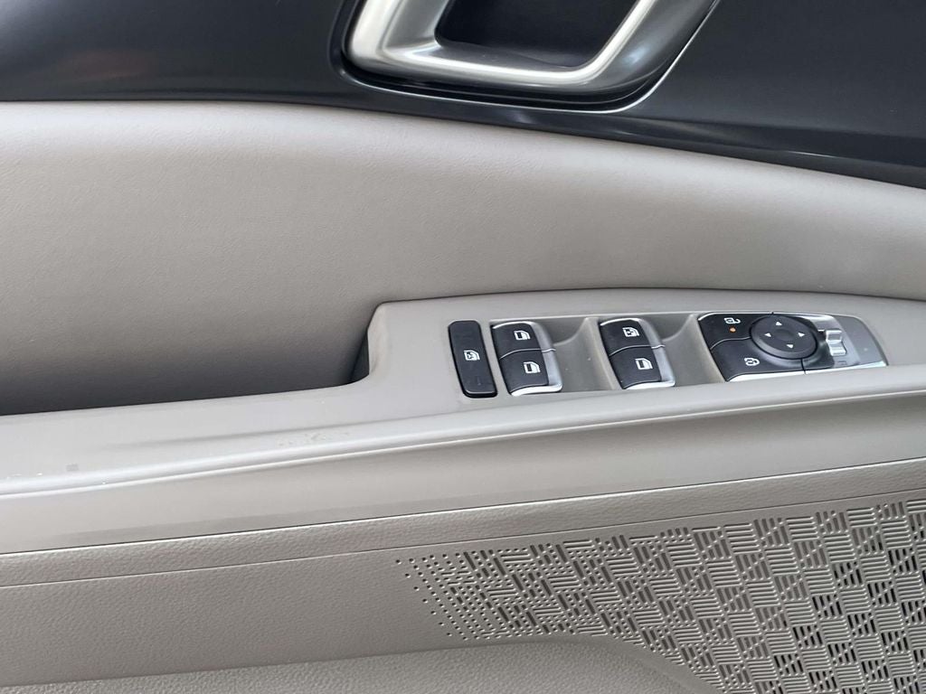 2027 Kia Carnival LXS