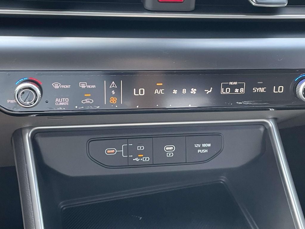 2027 Kia Carnival LXS