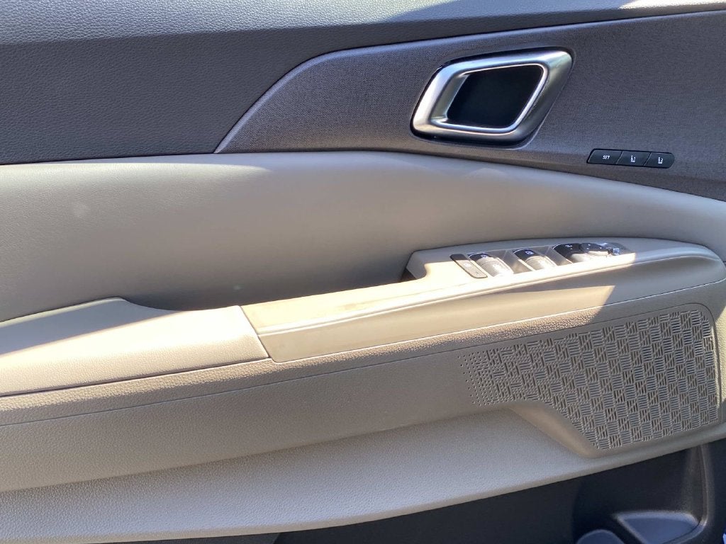 2027 Kia Carnival EX