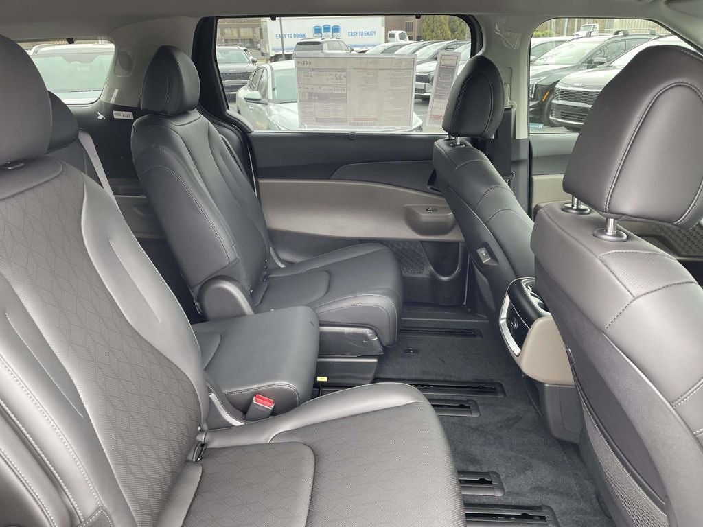 2026 Kia Carnival Hybrid EX