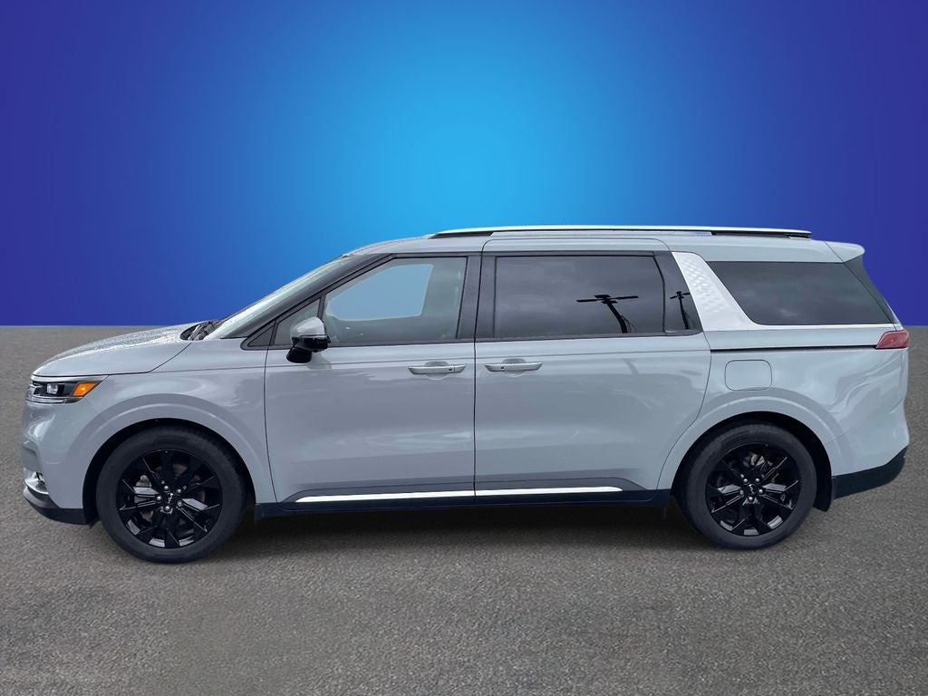 2023 Kia Carnival SX