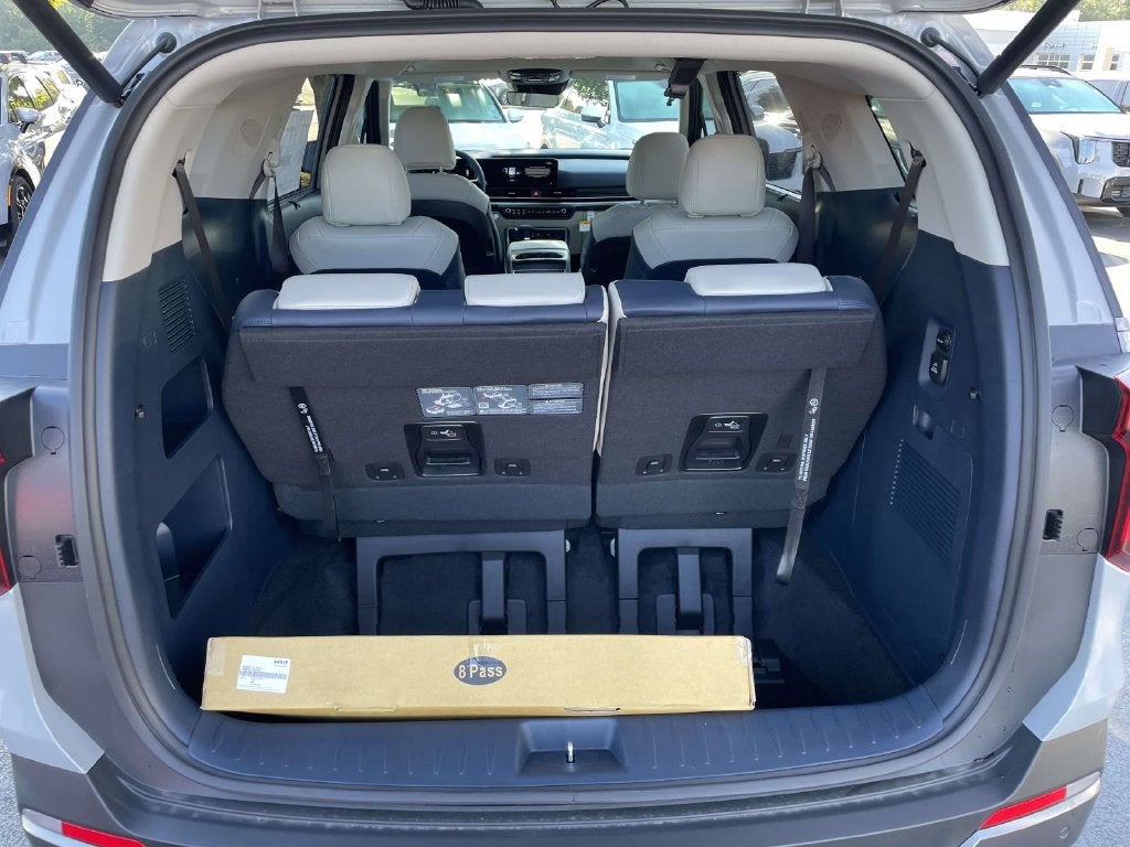 2027 Kia Carnival SX