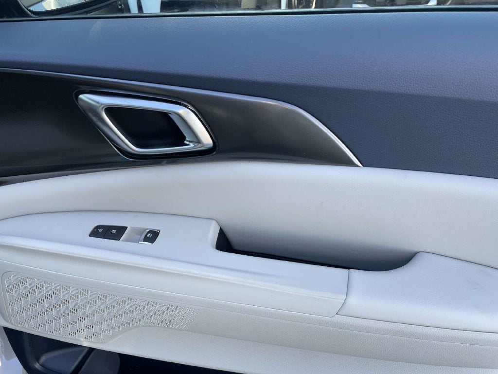 2027 Kia Carnival SX