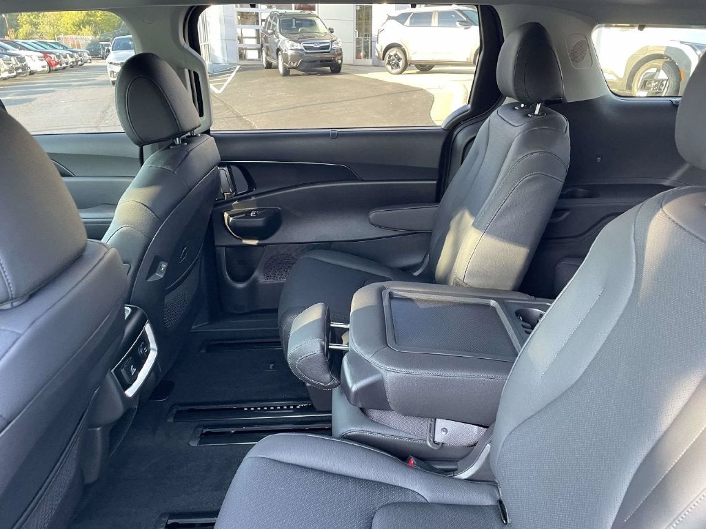 2027 Kia Carnival SX Prestige