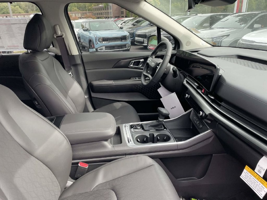 2027 Kia Carnival SX