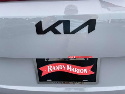 2027 Kia Carnival SX