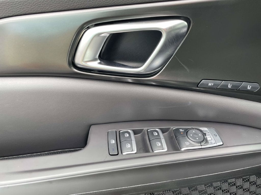2027 Kia Carnival SX