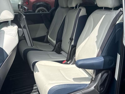 2025 Kia Carnival Hybrid SX