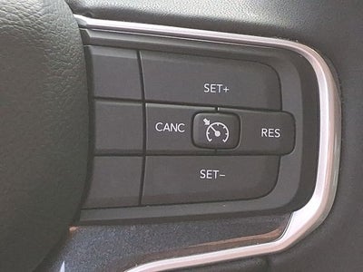 2023 Jeep Wagoneer Base