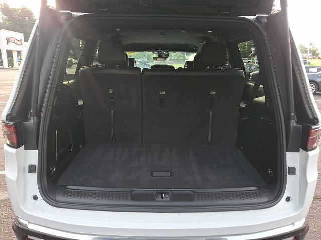 2023 Jeep Wagoneer Base