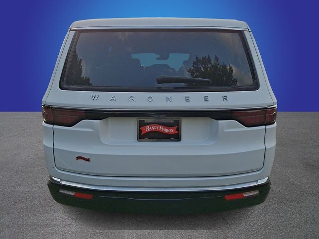 2023 Jeep Wagoneer Base