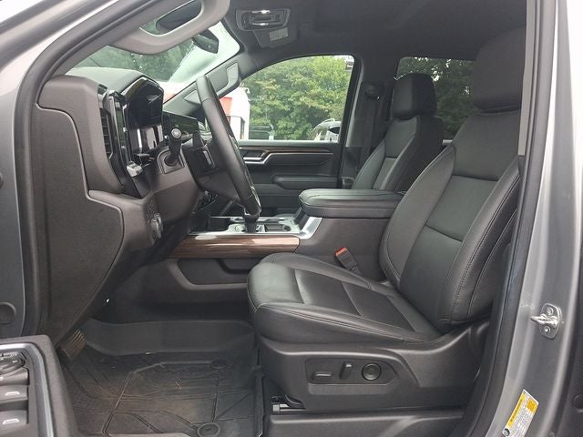 2025 Chevrolet Silverado 1500 LT LT1