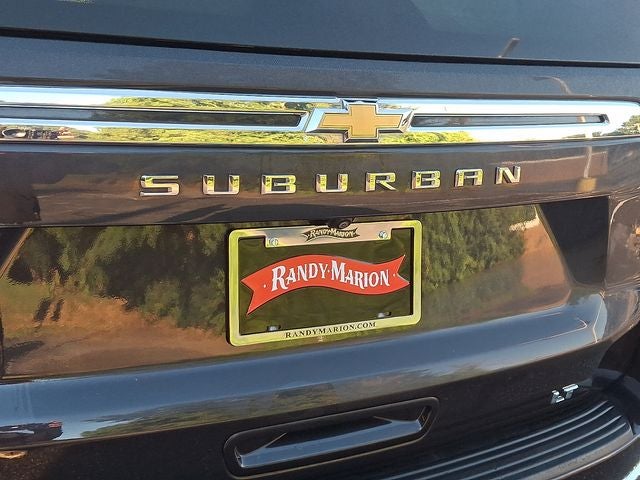 2024 Chevrolet Suburban LT