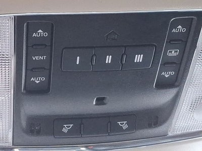 2023 Chrysler 300 Touring