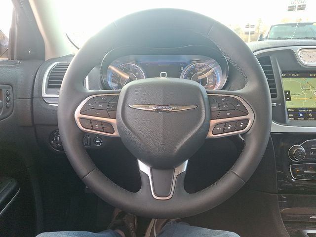 2023 Chrysler 300 Touring