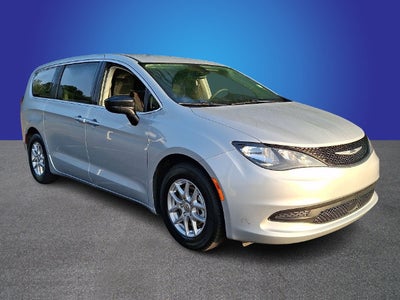 2024 Chrysler Voyager LX